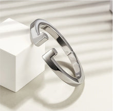 Load image into Gallery viewer, T Bar Bangle