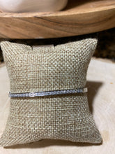 Load image into Gallery viewer, Bangle thin CZ in Gold and Silver